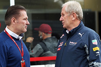 Jos Verstappen fue a observar a los j&oacute;venes talentos de Red Bull por pedido de Marko