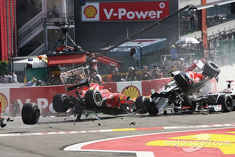 Galeria: acidentes em largadas que deram o que falar na F1