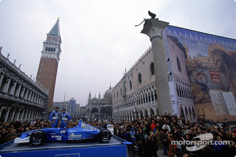 10: BENETTON LAUNCHES IN VENICE