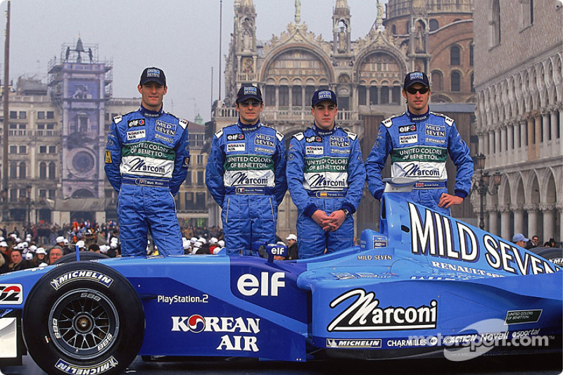 Mark Webber, Giancarlo Fisichella, Fernando Alonso, et Jenson Button lors de la présentation