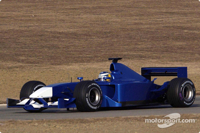 Nick Heidfeld testi yeni Sauber Petronas C21