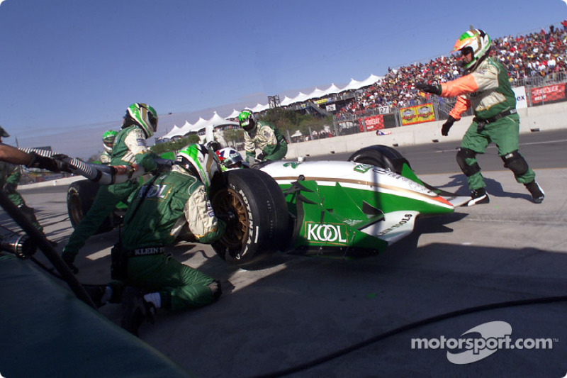 Arrêt au stand pour Dario Franchitti