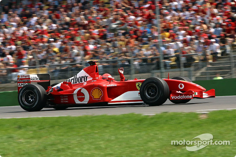 El ganador de la pole, Michael Schumacher