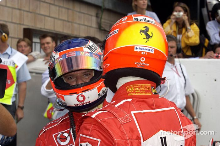 El ganador de la pole, Michael Schumacher y Rubens Barrichello