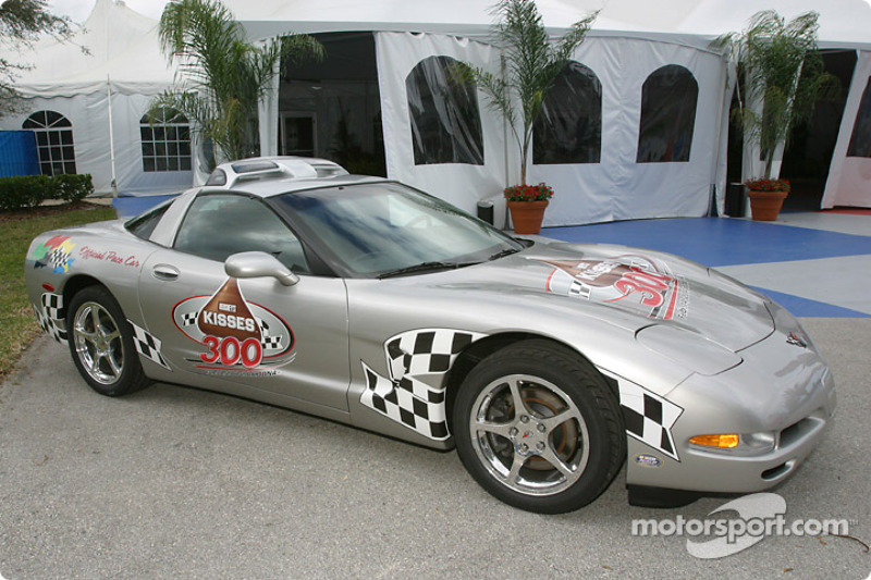 Pace Car For The Hershey S Kisses 300 Busch Race At Daytona 500 Pace Car For The Hershey S Kisses 300 Busch Race