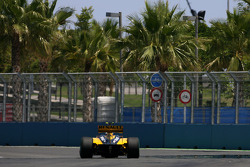 Vitaly Petrov, Renault F1 Team