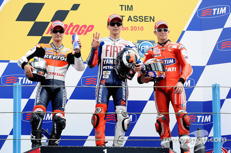 Podium: Rennsieger Jorge Lorenzo, Fiat Yamaha Team, 2. Dani Pedrosa, Repsol Honda Team, 3. Casey Sto