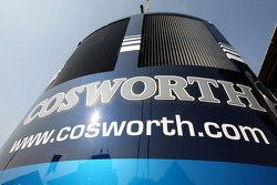 Cosworth truck dans le paddock