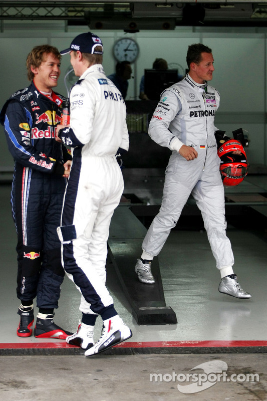 Себастьян Феттель, Red Bull Racing, Ніко Хюлькенберг, Williams F1 Team та Міхаель Шумахер, Mercedes GP
