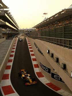 Виталий Петров, Renault F1 Team