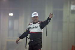 Sammy Swindell celebrates his victory