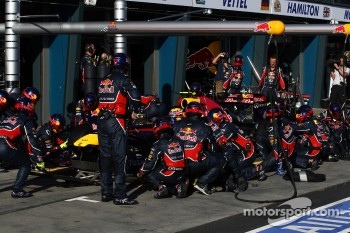 Mark Webber, Red Bull Racing pit stop
