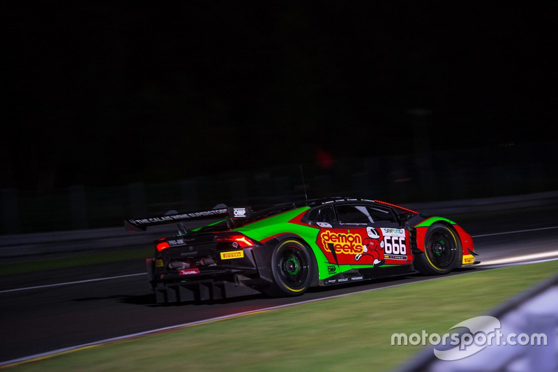 17. #666 Barwell Motorsport, Lamborghini Huracan GT3: Phil Keen, Jon Minshaw, Joe Osborne, Oliver Gavin
