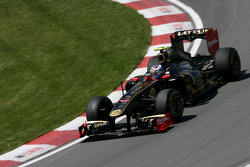 Виталий Петров, Lotus Renalut F1 Team