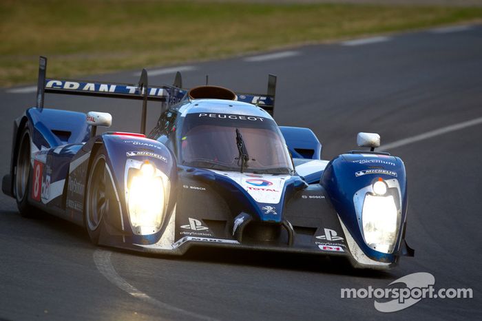 #8 Peugeot Sport Total Peugeot 908: Franck Montagny, Stéphane Sarrazin, Nicolas Minassian