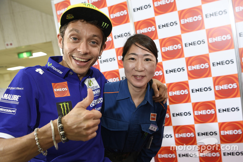 Valentino Rossi, Movistar Yamaha MotoGP visita X Refinería y el R&D Center en Yokohama