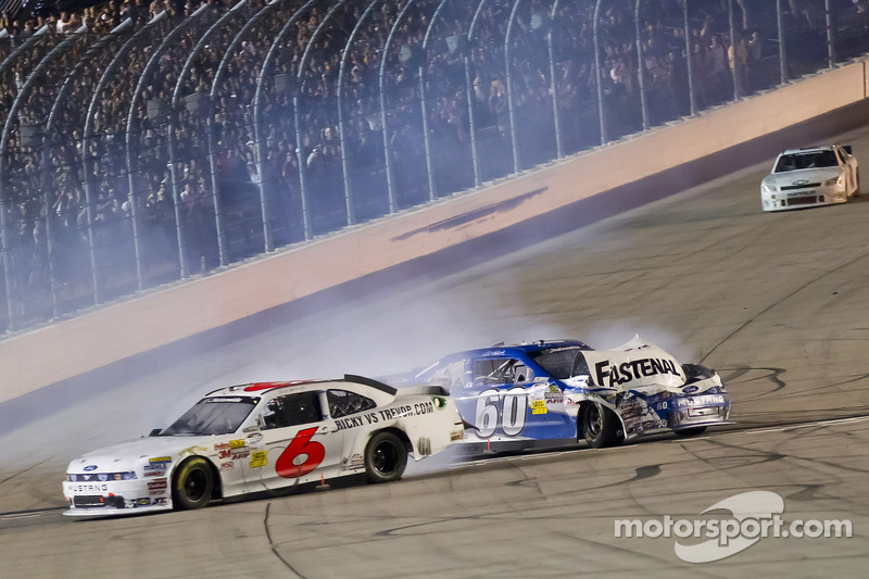 Iowa 2011: Nationwide-Crash-Finish mit Ricky Stenhouse