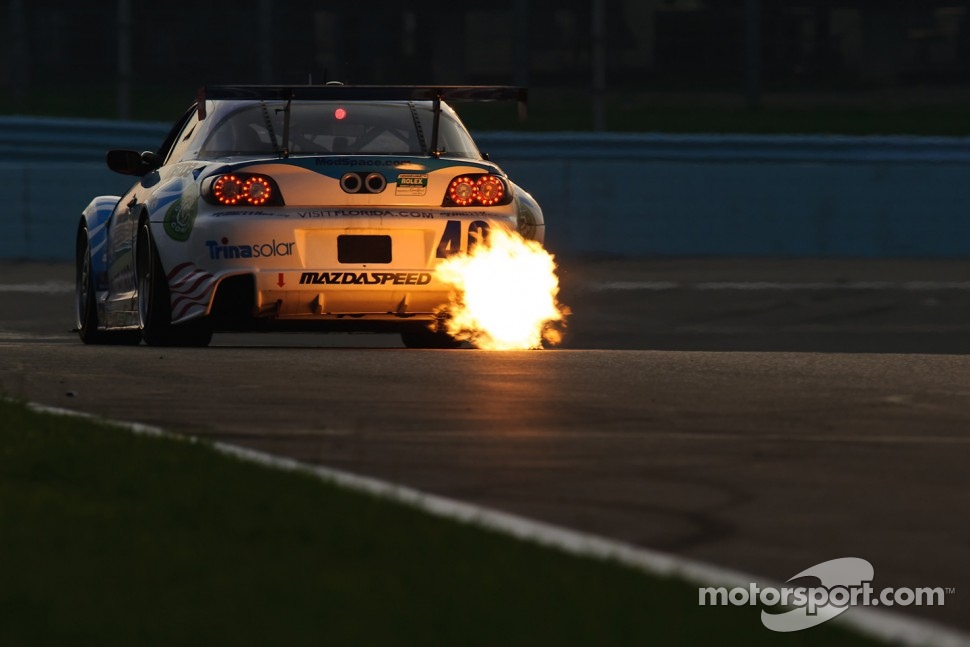 #40 Dempsey Racing Mazda RX-8: Patrick Dempsey, Joe Foster