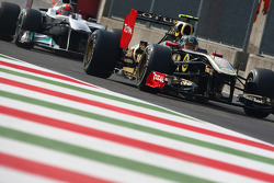 Виталий Петров, Lotus Renault GP