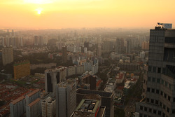 Le soleil se couche sur Singapour