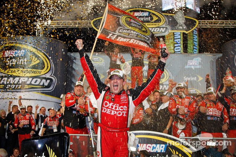 2011: Tony Stewart (Stewart/Haas-Chevrolet)
