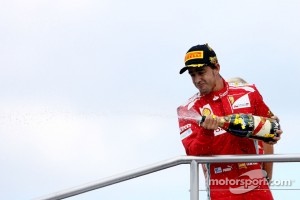 Podium: race winner Fernando Alonso, Scuderia Ferrari
