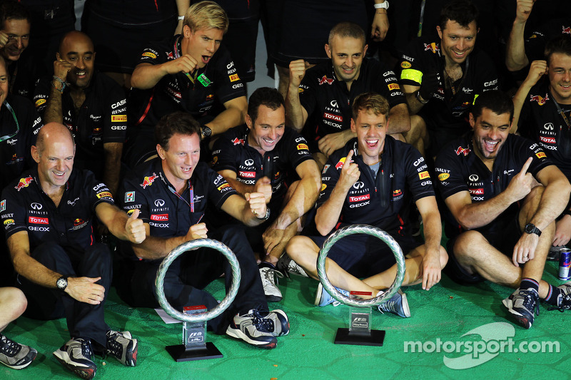 Race winner Sebastian Vettel, Red Bull Racing celebrates with his team