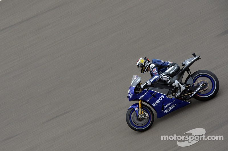 Jorge Lorenzo lució una decoración especial en su Yamaha con motivo del GP de Aragón 2011