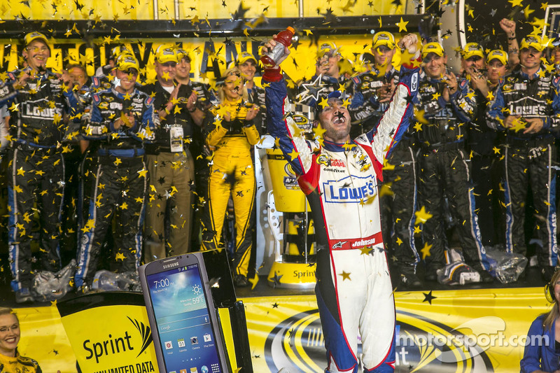 Victory lane: race winner Jimmie Johnson, Hendrick Motorsports Chevrolet