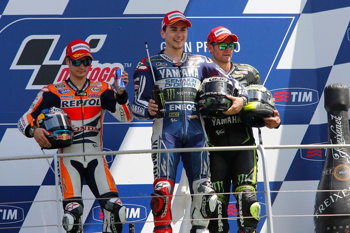 Podio: 1º Jorge Lorenzo, 2º Dani Pedrosa, 3º Cal Crutchlow