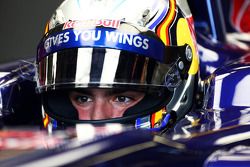 Carlos Sainz Jr., Scuderia Toro Rosso STR8 Test Driver