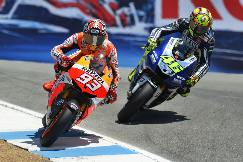 Marc Marquez, Repsol Honda Team passa Valentino Rossi, Yamaha Fatory Racing