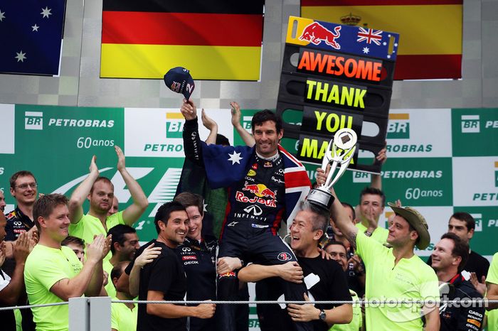 Mark Webber, Red Bull Racing con todo el equipo