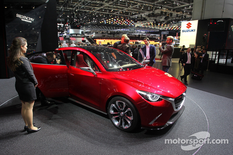 Mazda Hazumi Concept at Geneva International Auto Show - Automotive ... Mazda Hazumi Concept at Geneva International Auto Show - Automotive ...