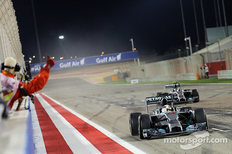 Race winner Lewis Hamilton, Mercedes AMG F1 W05 celebrates at the end of the race ahead of second pl