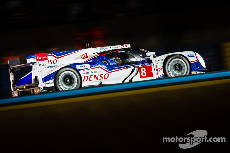 #8 Toyota Racing, Toyota TS 040 - Hybrid: Anthony Davidson, Nicolas Lapierre, Sébastien Buemi