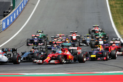 Rennstart: Fernando Alonso, Ferrari F14-T