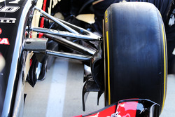 Lotus F1 E22 avec les pneus 18 pouces