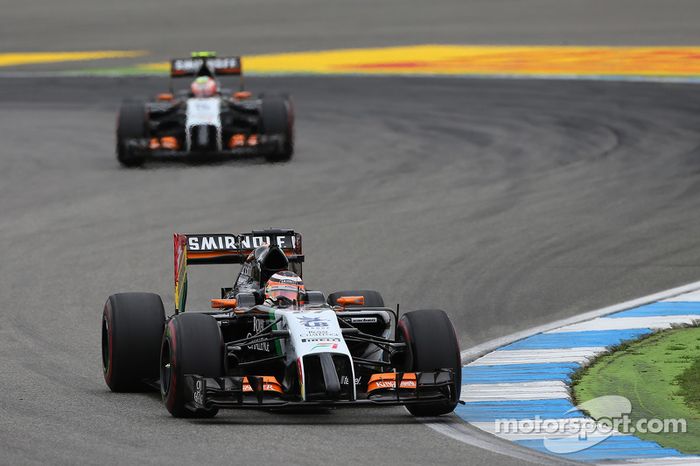 Nico Hulkenberg, Sahara Force India F1 VJM07 y Sergio Pérez, Sahara Force India F1 VJM07