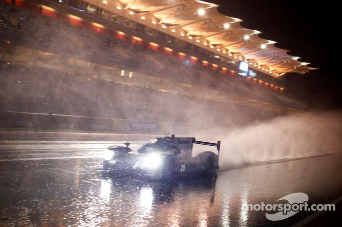 #20 Porsche Team Porsche 919 Hybrid: Mark Webber, Brendon Hartley, Timo Bernhard