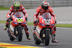 Cal Crutchlow y Andrea Dovizioso