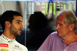 Daniel Ricciardo, Red Bull Racing; Dr. Helmut Marko, Red Bull Motorsportberater