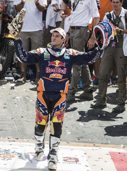 Bike category podium: winner Marc Coma