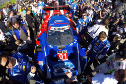 #01 Chip Ganassi Ford/Riley: Scott Pruett, Joey Hand, Charlie Kimball, Sage Karam