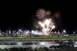 Feuerwerk am Daytona International Speedway