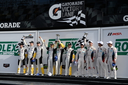 Podio de categoría GTLM : winners Jan Magnussen, Antonio Garcia, Ryan Briscoe, second place Bill Aub