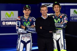 Lin Jarvis com Jorge Lorenzo e Valentino Rossi