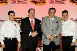 Kyle Larson, Chip Ganassi, Felix Sabates，和Jamie McMurray