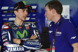 Jorge Lorenzo, Yamaha Factory Racing, avec Lin Jarvis