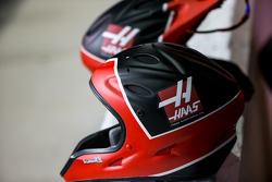 Haas, Detail
